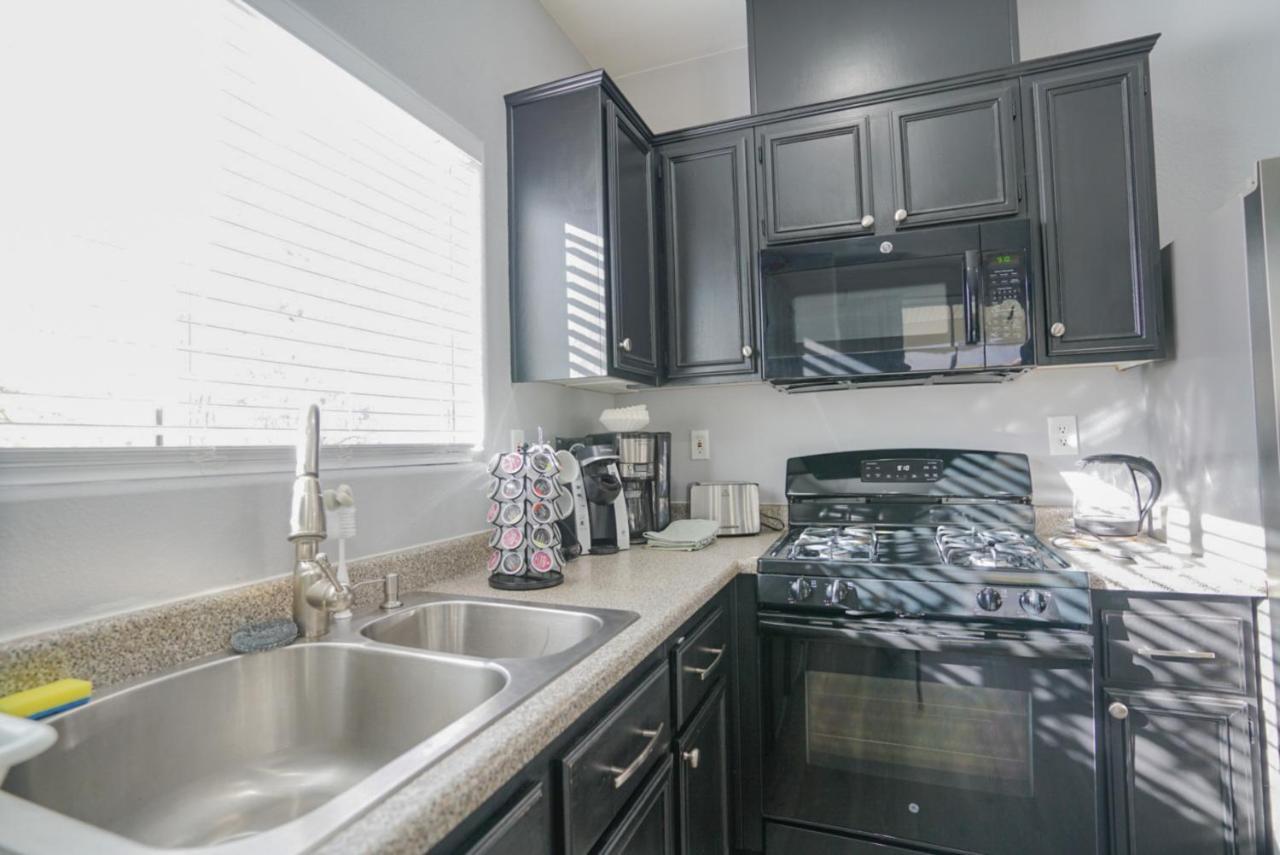 Ultra Modern Las Vegas Home 20Min From The Strip Екстериор снимка