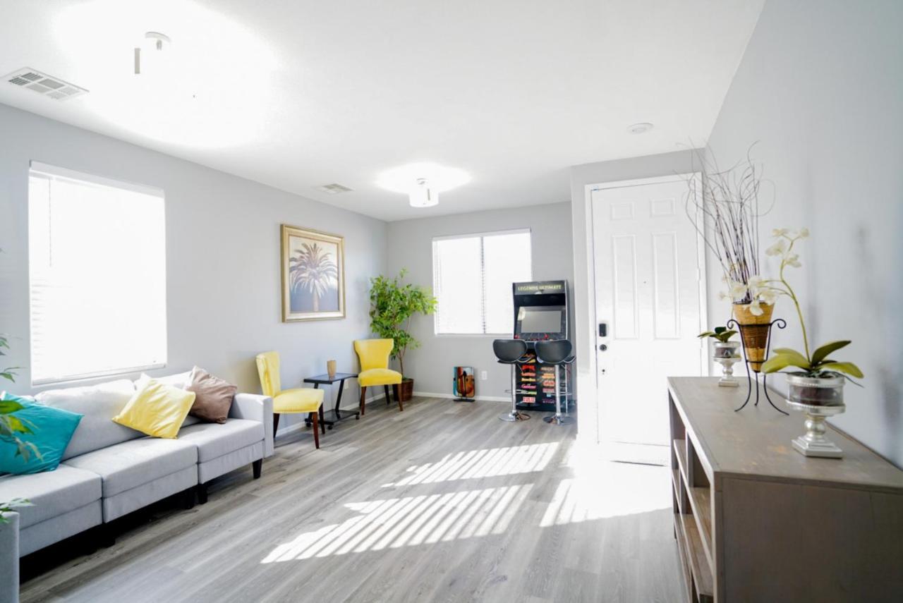 Ultra Modern Las Vegas Home 20Min From The Strip Екстериор снимка