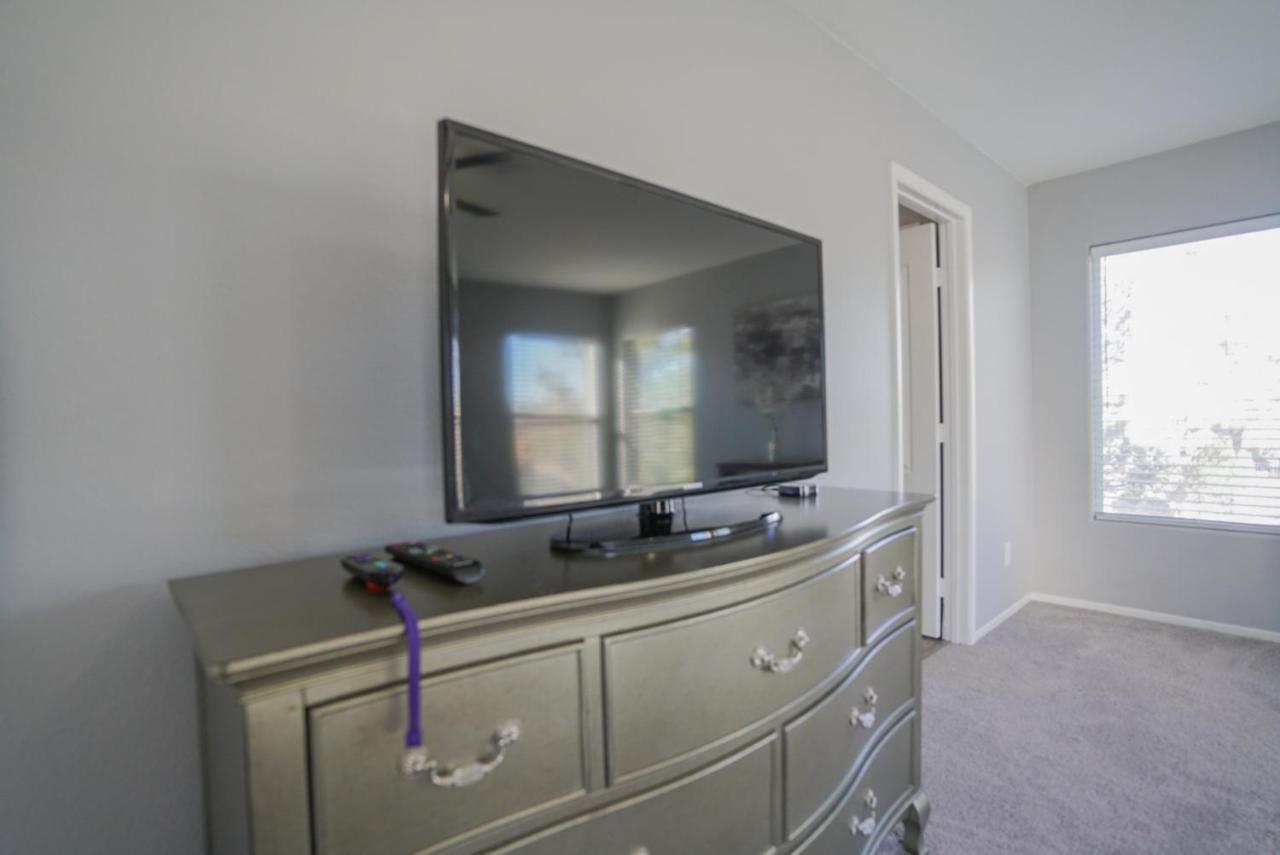 Ultra Modern Las Vegas Home 20Min From The Strip Екстериор снимка
